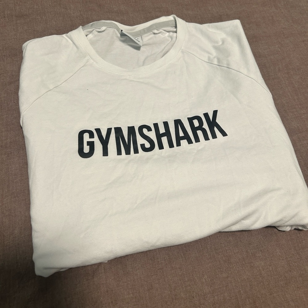 long sleeve white gymshark tee